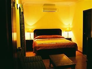 Mirage Hotel Lahore Buitenkant foto