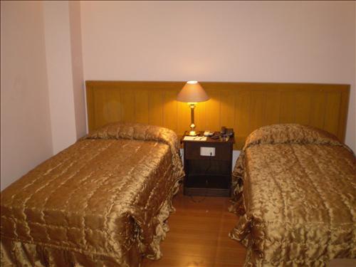 Mirage Hotel Lahore Kamer foto